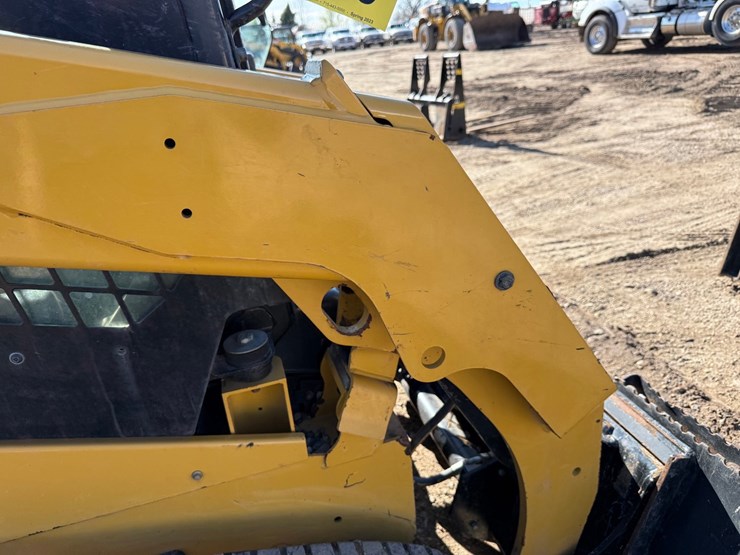 caterpillar-259d3-image-26