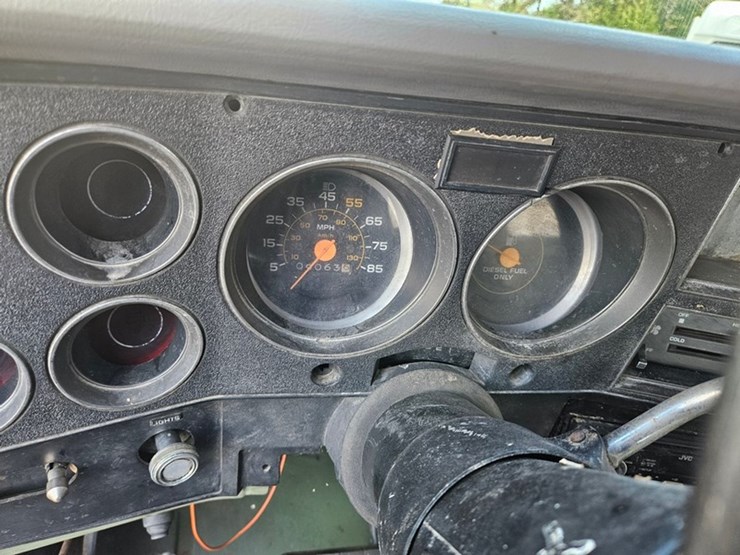 #62-•-1986-gmc-high-sierra-4x4-blazer-image-19