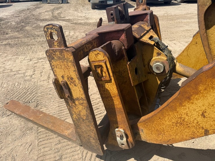 caterpillar-966d-image-14
