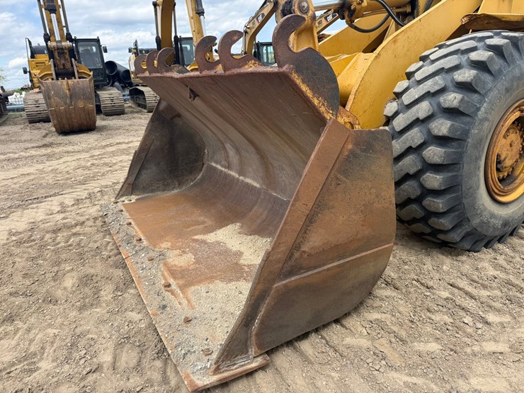 caterpillar-966d-image-9