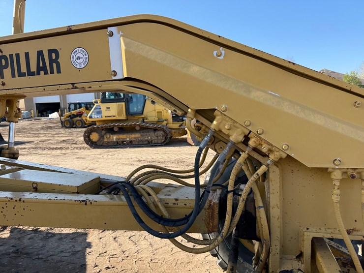 caterpillar-140g-image-10