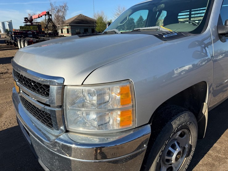 2014-chevrolet-2500-image-11