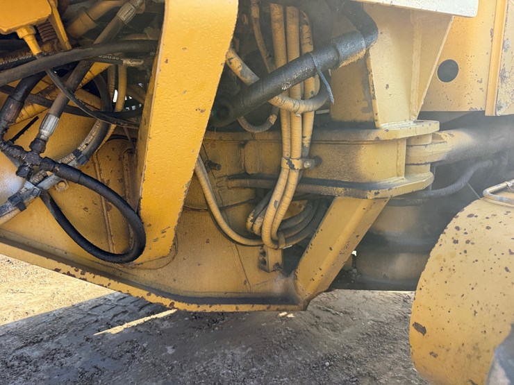 caterpillar-140g-image-40