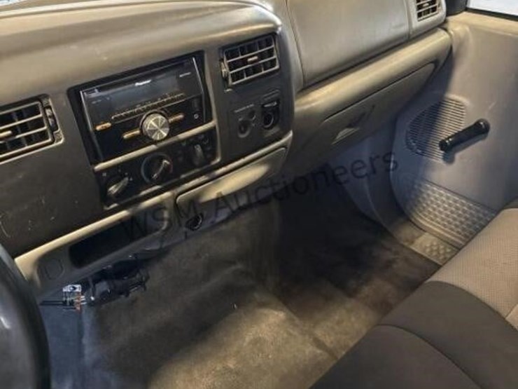 2004-ford-f250-image-21
