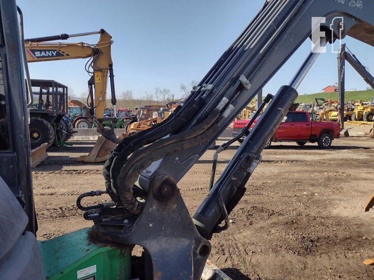 2018-deere-50g-image-26