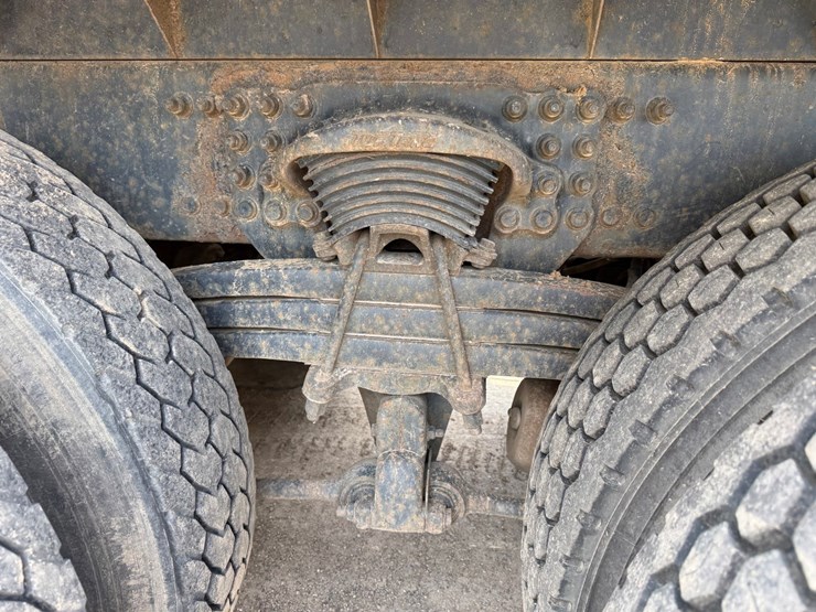 #6443-•-2003-sterling-boom/crane-truck-image-92