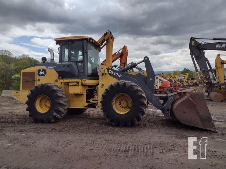 2019-deere-544l-image-3