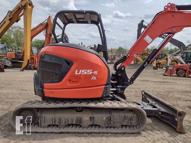 2023-kubota-u55-5-image-31