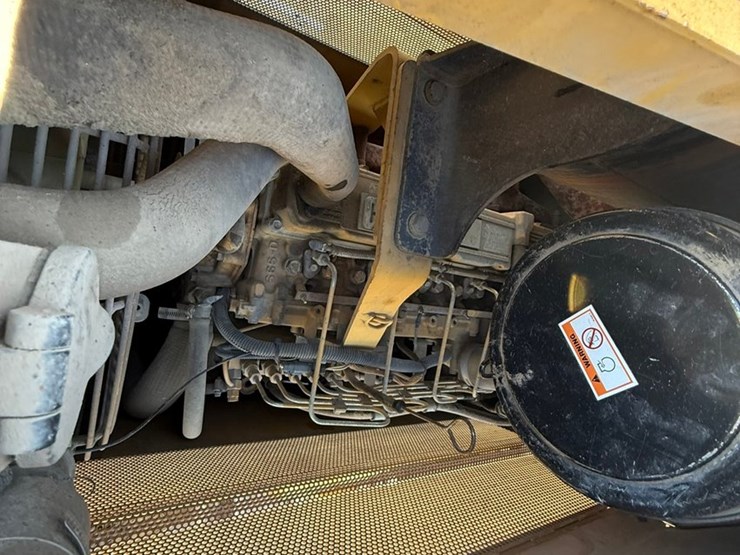 caterpillar-d4g-lgp-image-39