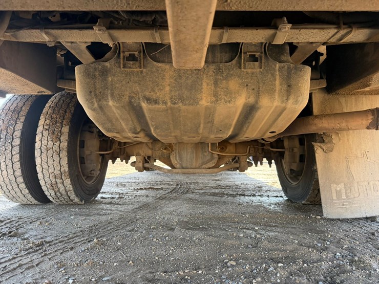 2017-ford-f550-xl-image-79