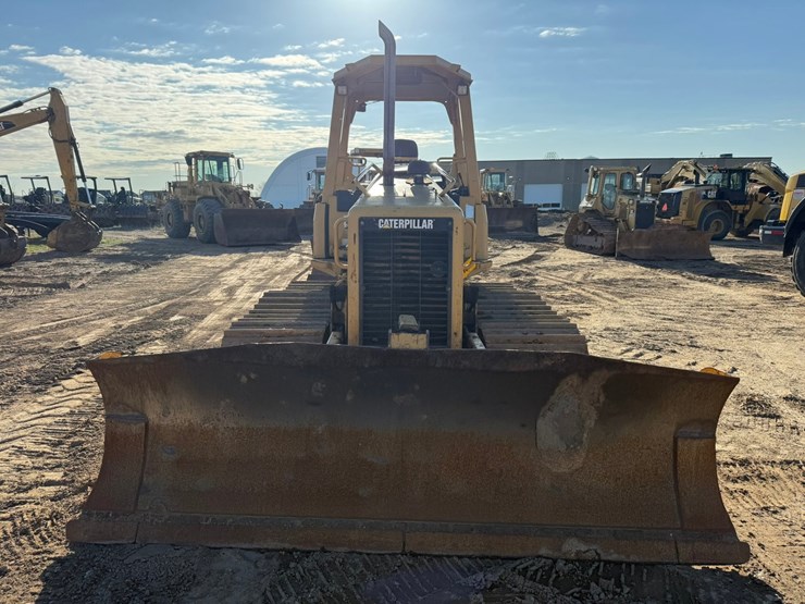 caterpillar-d4g-lgp-image-8