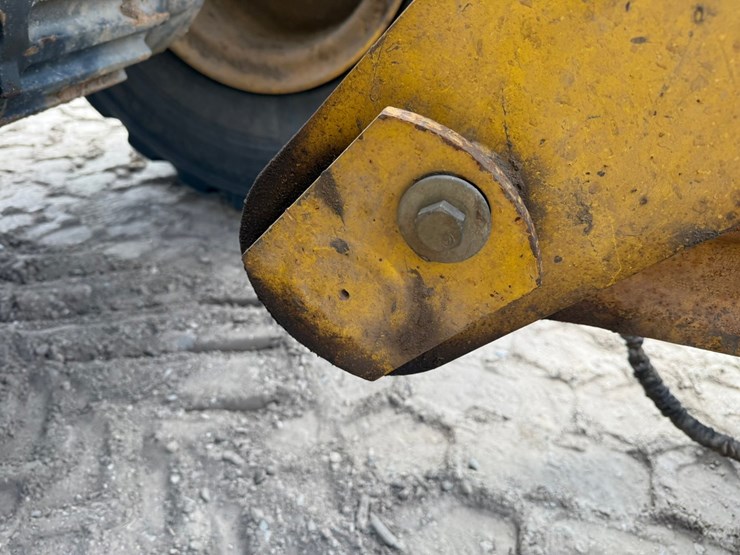 komatsu-wa380-image-15