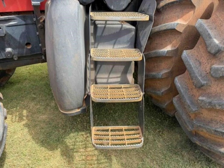 case-mx285-tractor-image-27