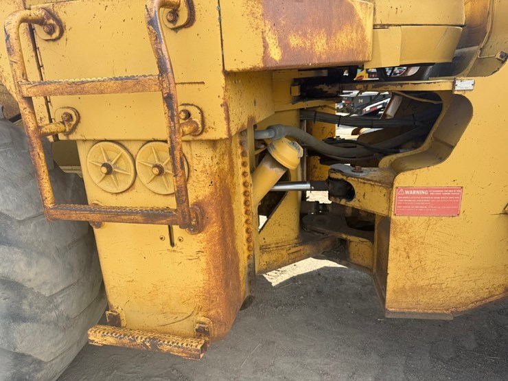 caterpillar-966d-image-40