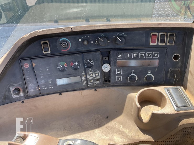 1998-john-deere-8400-image-13