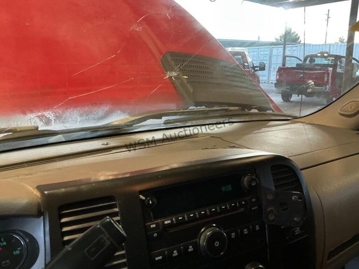 2010-chevrolet-silverado-2500hd-image-22