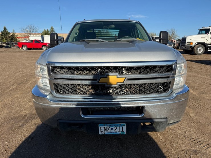 2014-chevrolet-2500-image-8