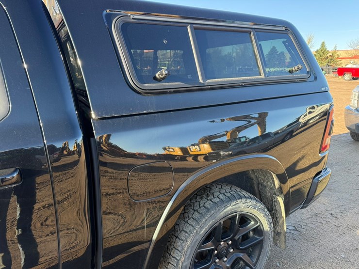 2021-dodge-1500-image-18