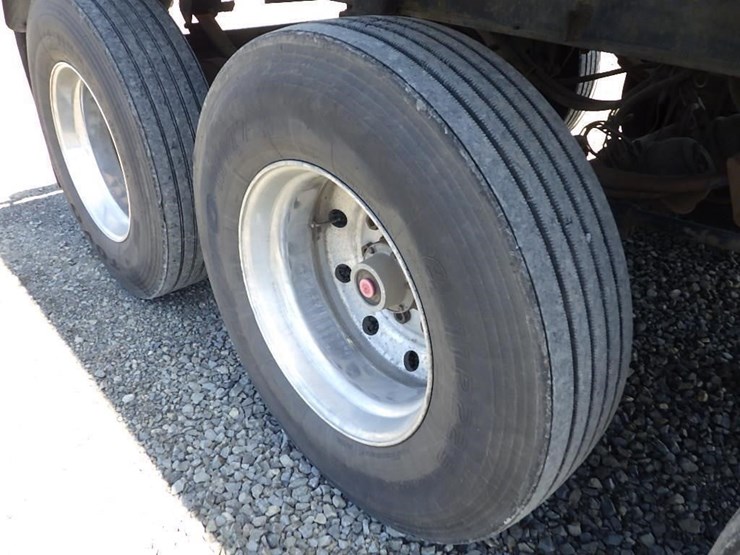 1999-kenworth-t800-image-92