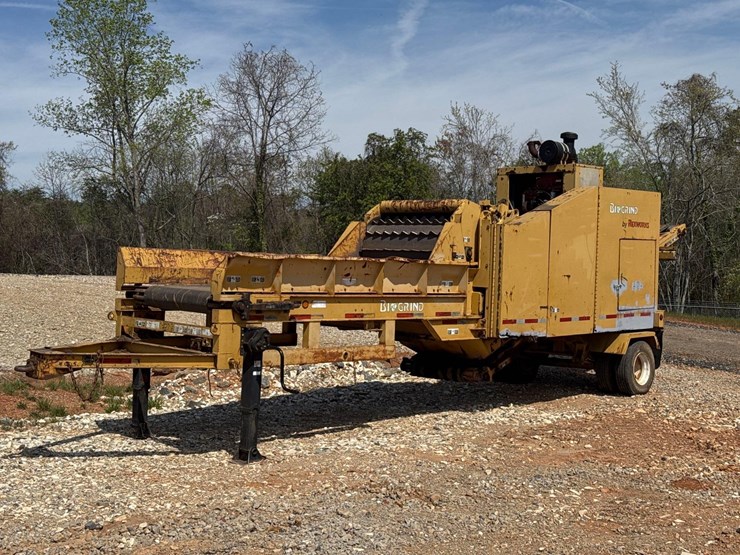 rexworks-biogrind-175-portable-horizontal-grinder-image-1