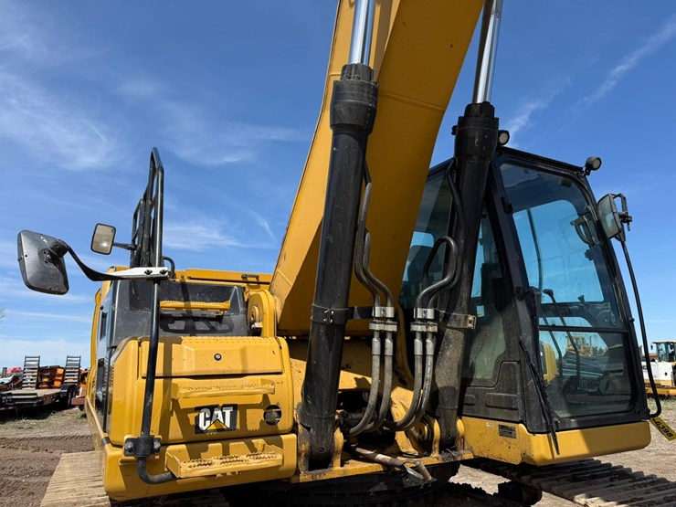 caterpillar-336-image-23