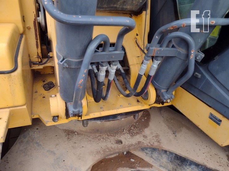 2006-deere-270d-lc-image-41
