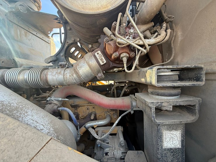 2013-caterpillar-950k-image-72