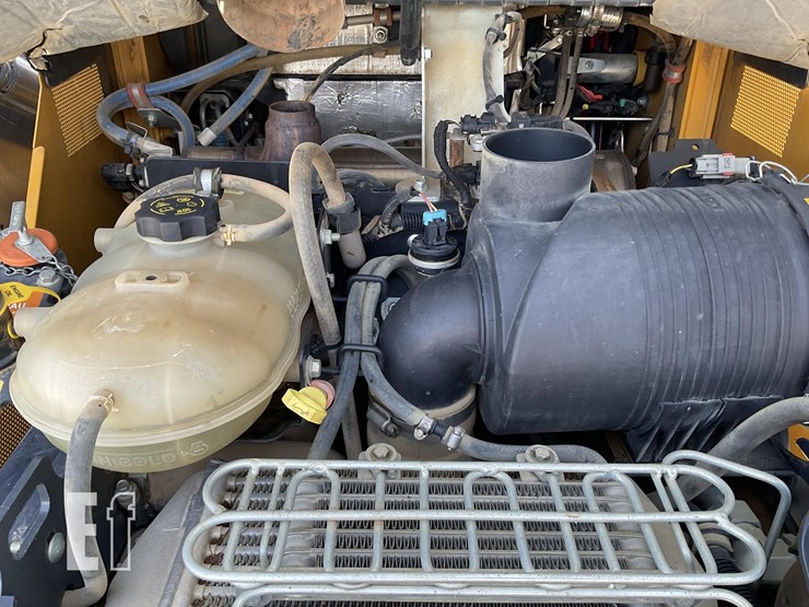 2022-deere-331g-image-20