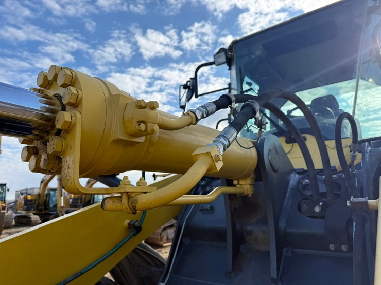 komatsu-wa380-image-34
