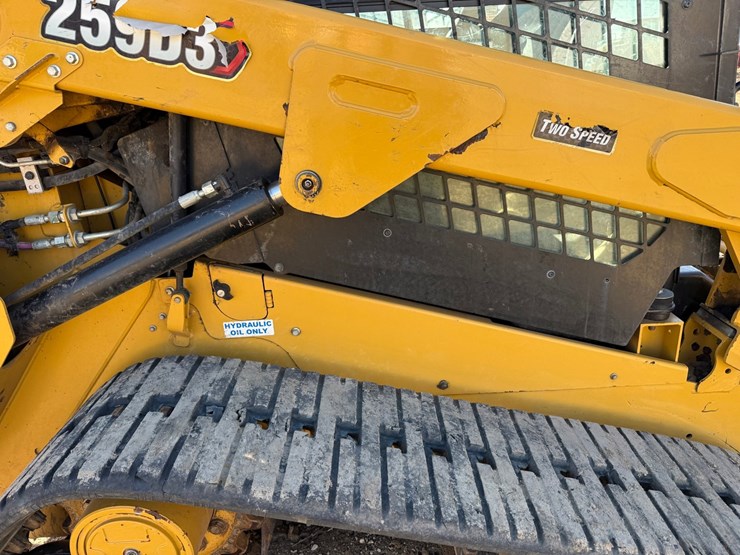 caterpillar-259d3-image-27