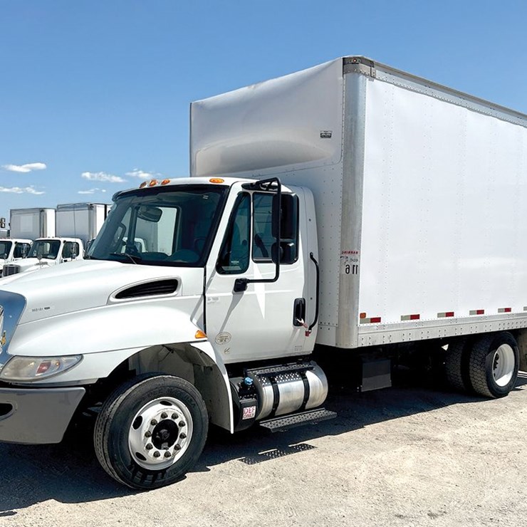 2019 INTERNATIONAL DURASTAR 4300