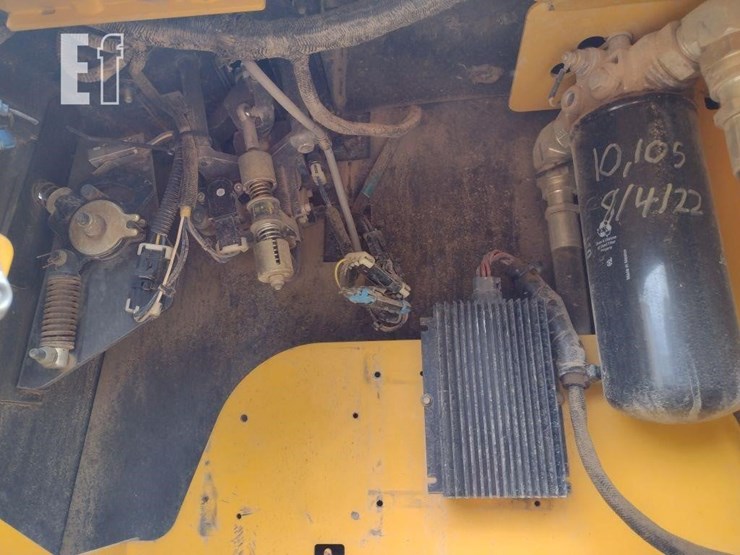 2007-deere-700j-xlt-image-17