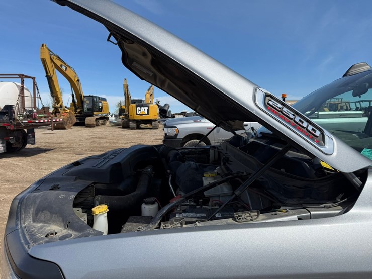 2021-dodge-2500-image-9