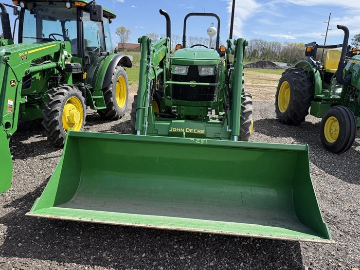 john-deere-5075e-image-2