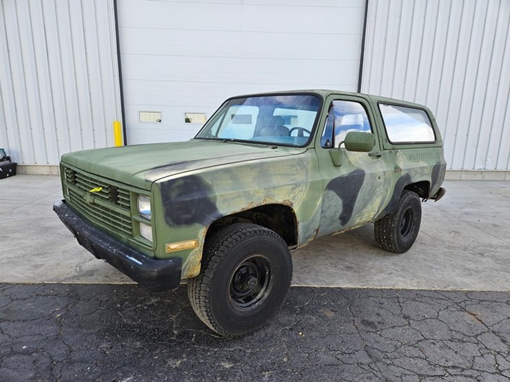 #62-•-1986-gmc-high-sierra-4x4-blazer-image-1