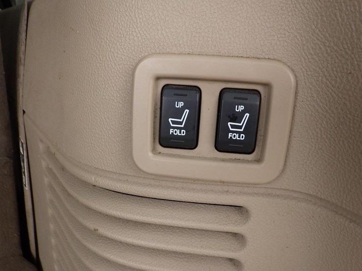 2003-ford-expedition-image-12