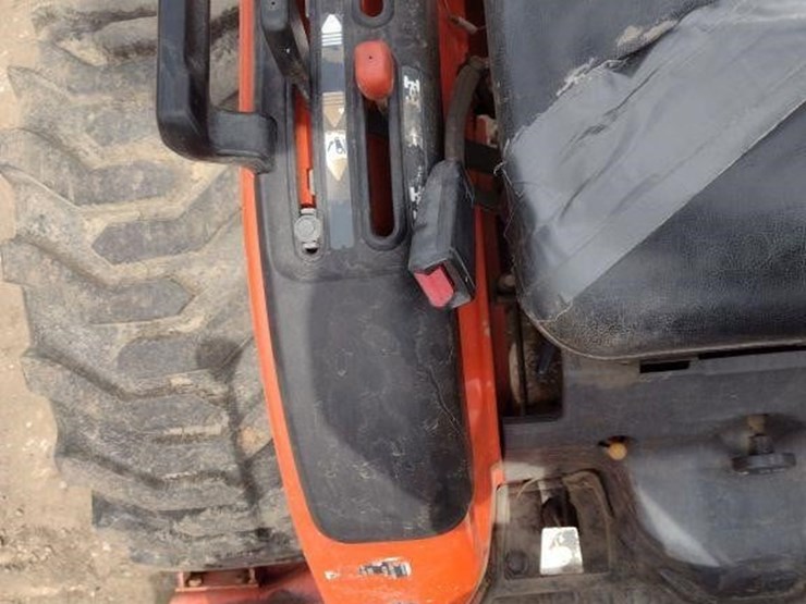 kubota-b7610-image-9