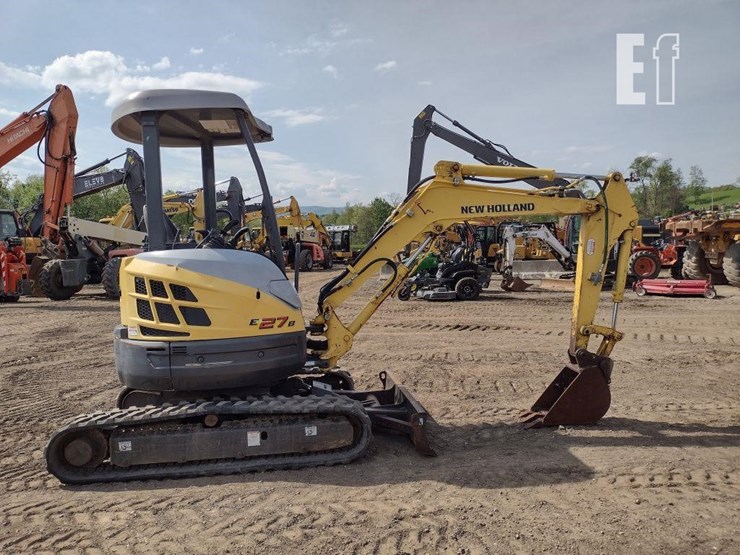 2012-new-holland-e27b-image-3