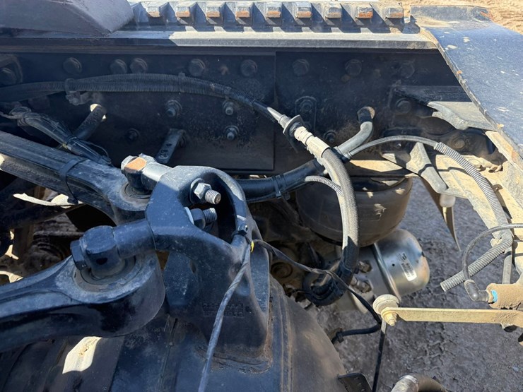 2021-kenworth-t880-image-65