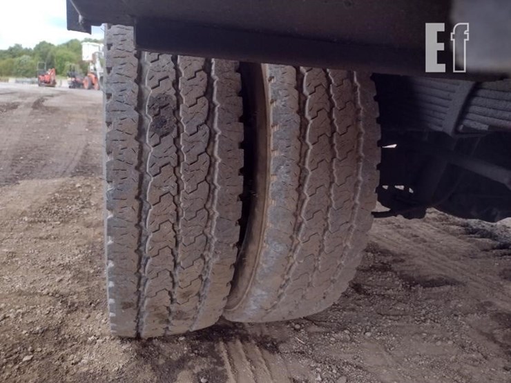 2012-ford-f550-image-19
