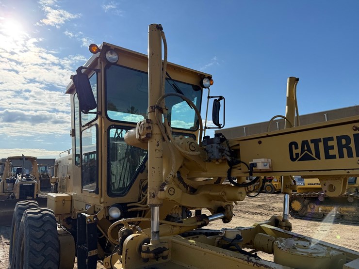 caterpillar-140g-image-12