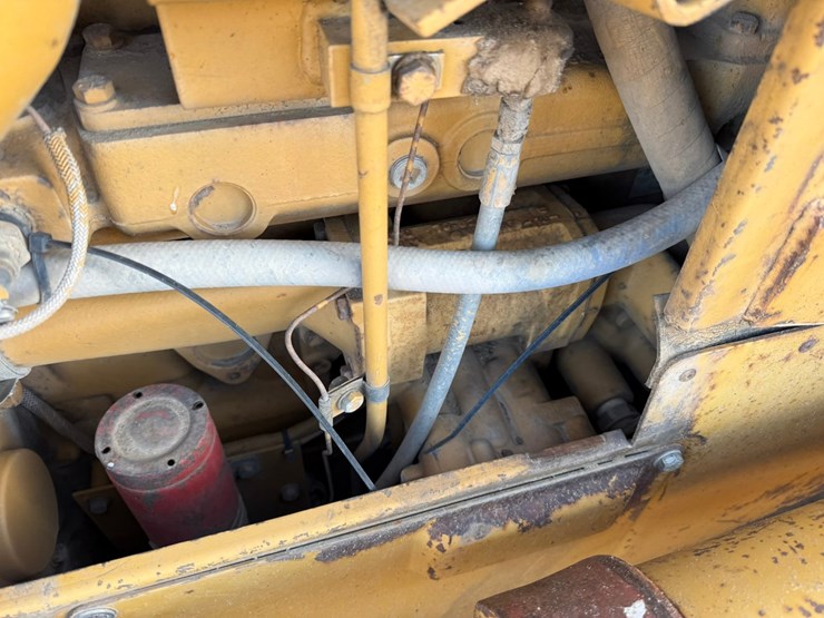 caterpillar-d4h-lgp-image-46