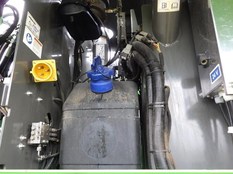 sennebogen-738e-tree-handler-image-16