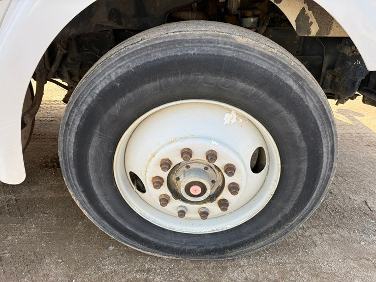 #6396-•-1997-ford-6911l-water-truck-image-64