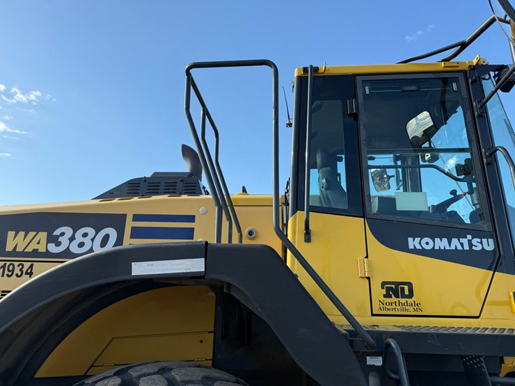 komatsu-wa380-image-53
