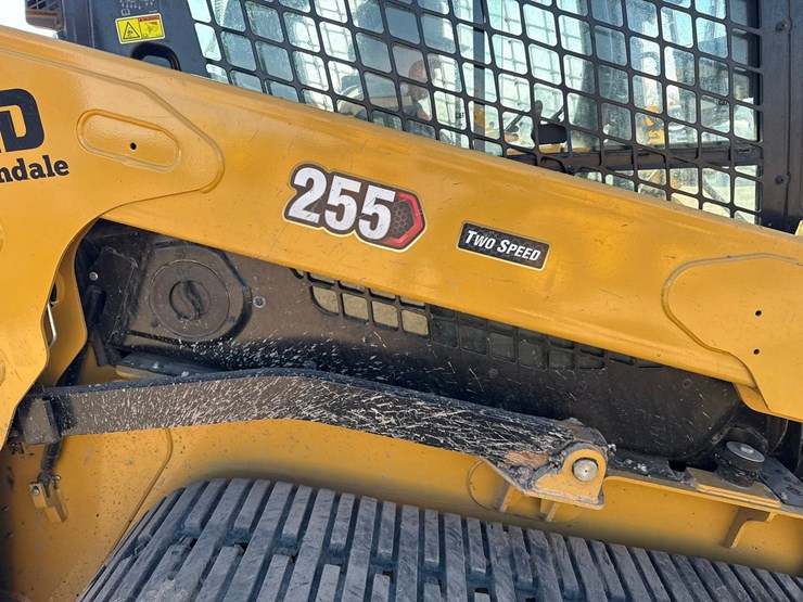caterpillar-255-image-24