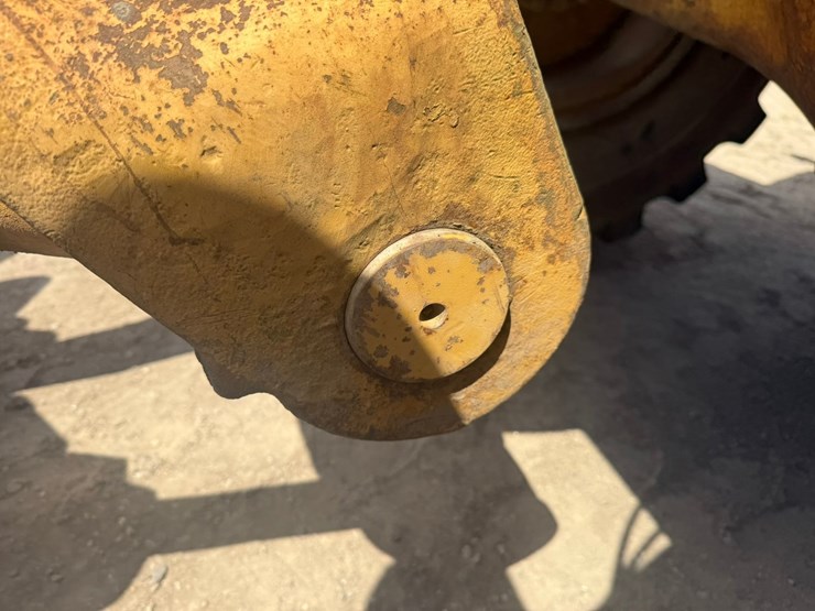 caterpillar-966d-image-22