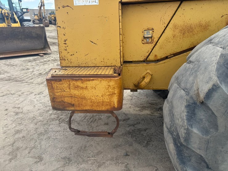 caterpillar-966d-image-44