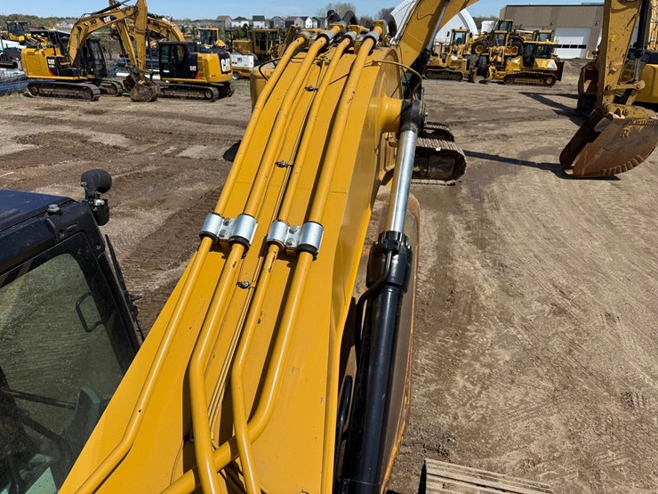 caterpillar-336fl-image-71