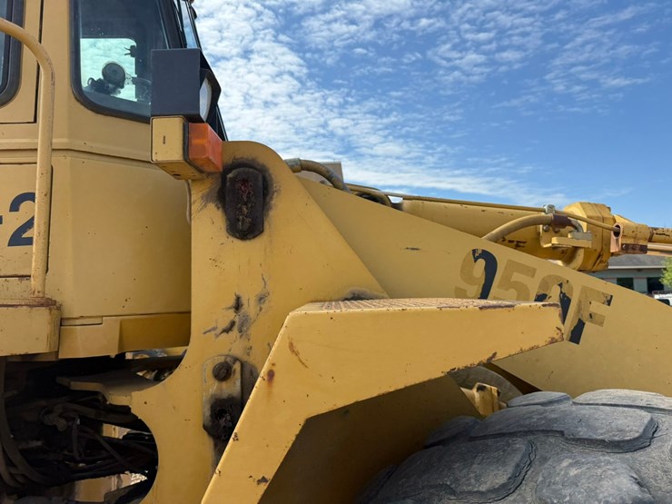 caterpillar-950f-image-76